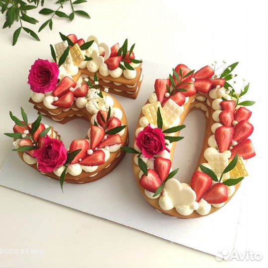 Торт цифра, медовые пирожные