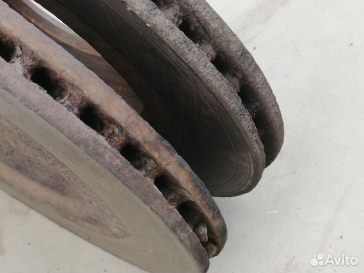 Диск тормозной передний Citroen Xsara 2000-2005