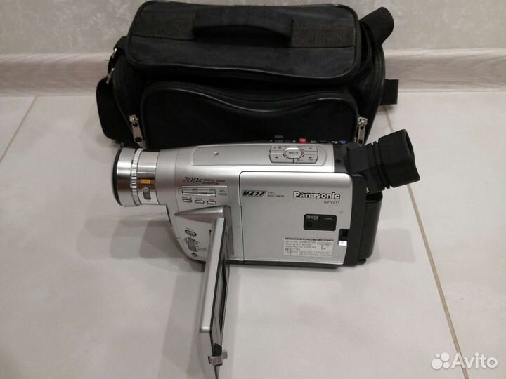 Видеокамера Panasonic vz17