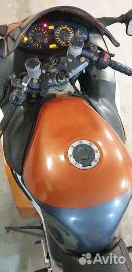 Suzuki gsx1300r