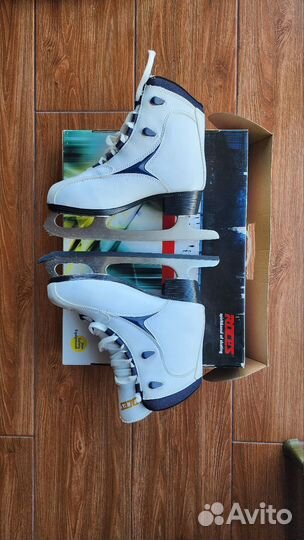 Коньки женские Roces