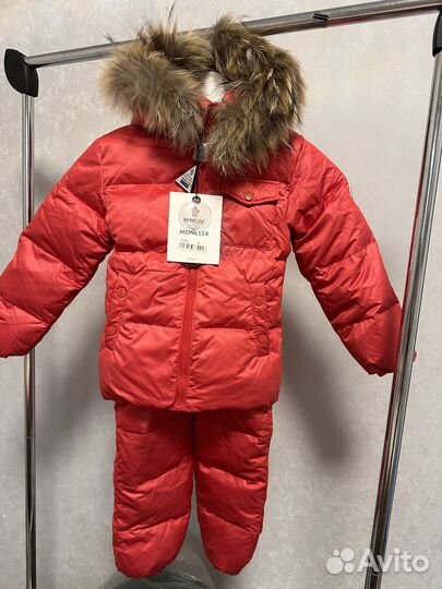 Зимний комбинезон Moncler