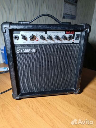 Yamaha GA-15 Гитарный комбоусилитель