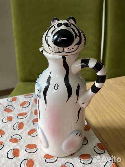 Н4 Керамический кувшинчик в виде тигра