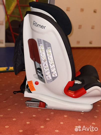 Автокресло britax romer advansafix