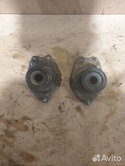 Опорные чашки зад. пружин Toyota Corolla 2002 1.3л