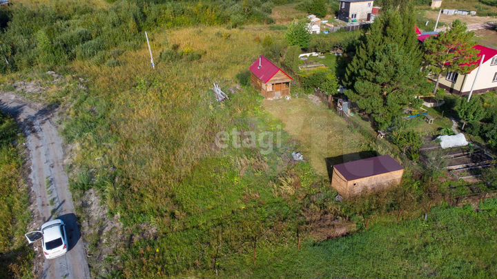 Дача 16,3 м² на участке 10,2 сот.