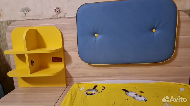 Кровать стол шкаф детские