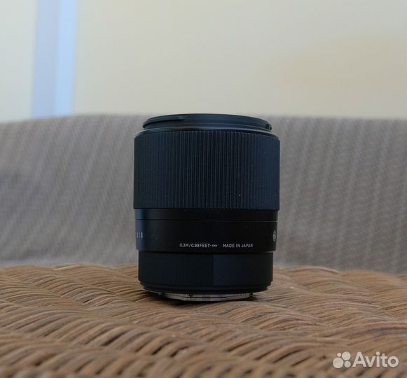 Объектив Sigma 30mm f1,4 для Fujifilm