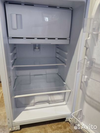 Холодильник Бирюса 108 бу маленький
