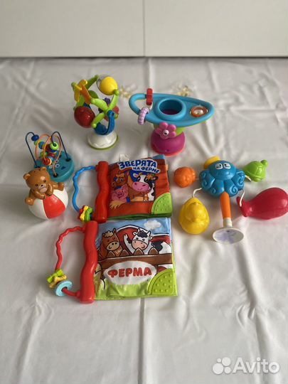 Игрушки для малыша пакетом 0+