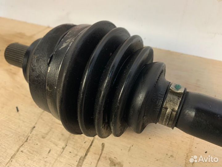 Привод передний левый Volvo C30 B4204S3 2012