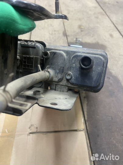 Абсорбер топливный Toyota Venza 2.7