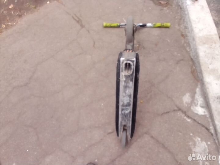 Трюковой самокат