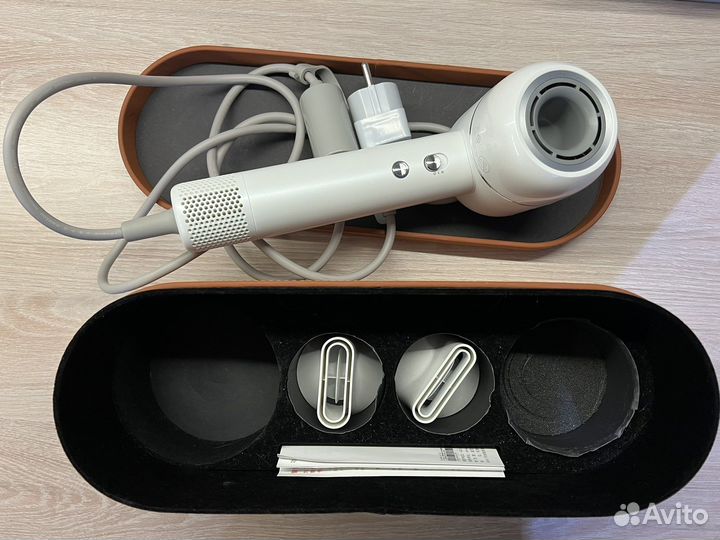 Фен для волос xiomi dreame с кейсом белый