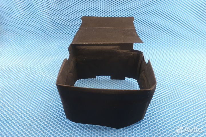 Кожух акб Skoda Superb 3