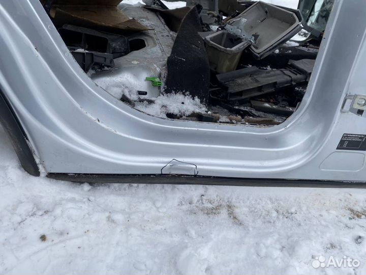 Порог правый Skoda Karoq