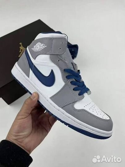 Кроссовки nike air jordan 1 mid