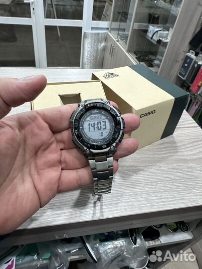 Часы casio pro trek