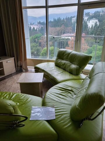 3-к. квартира, 107 м², 8/14 эт.