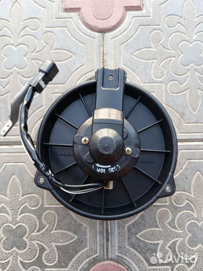 Моторчик печки Тойота Королла