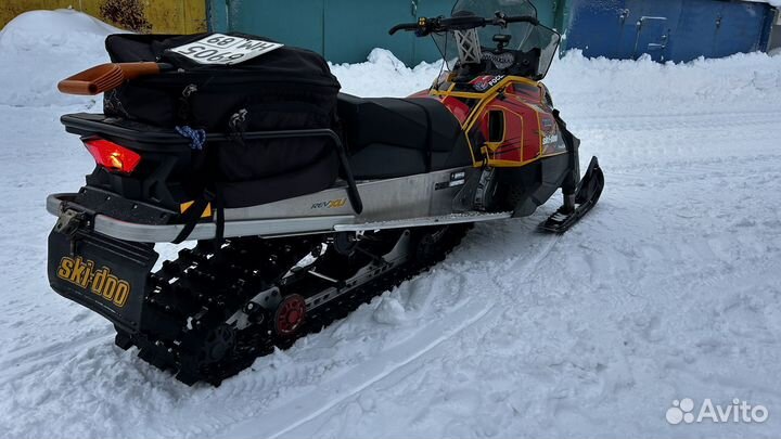 Снегоход BRP tundra 550f LT