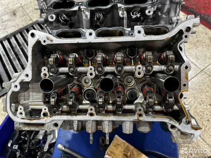 Головка блока цилиндров правая Lexus Rx450H