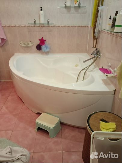 Ванна акриловая