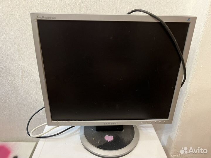 Монитор Samsung