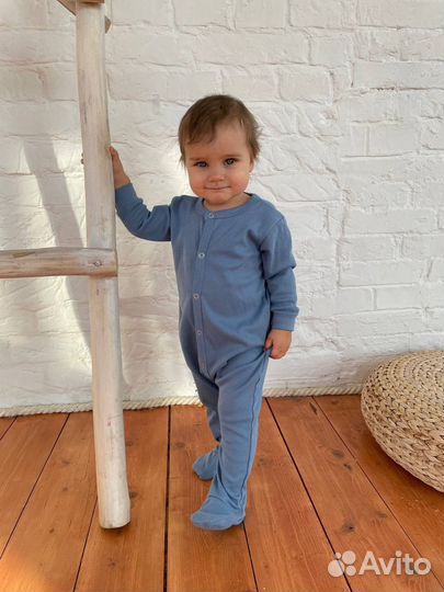 Продам коробку с новой одеждой 0-12 мес