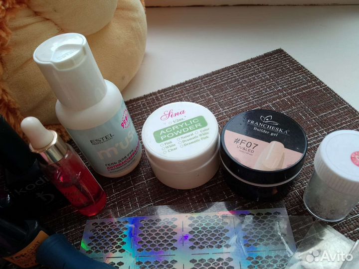 Для наращивания ногтей