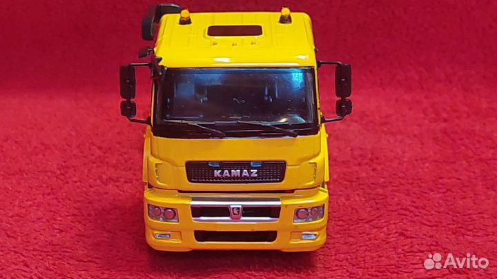 Камаз 65206 пао 1/43 тягач