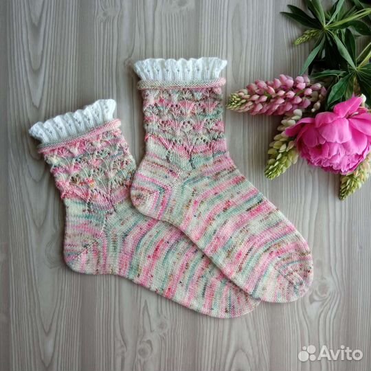 Носки вязаные с рюшами ручной работы 38-39 размер