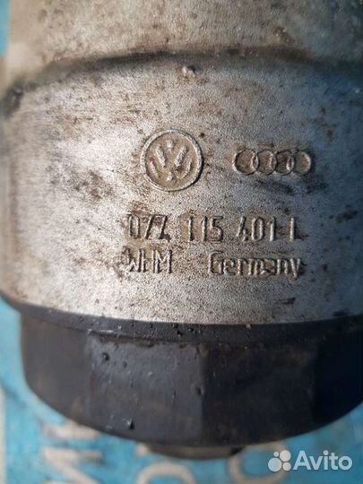 Фольксваген Тоурег 4.2.Корпус масленого фильтра