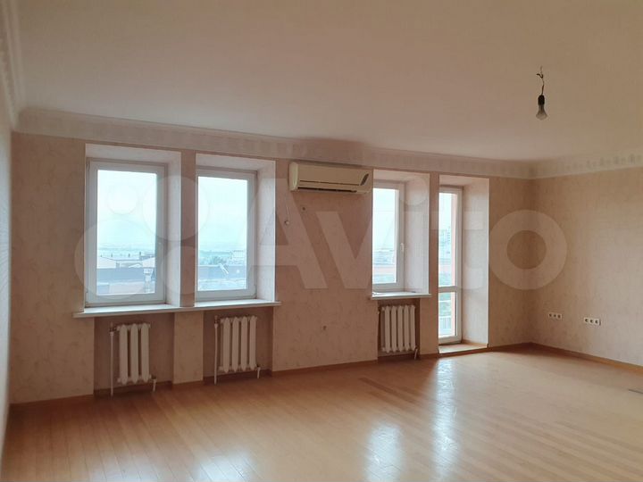 Аукцион: 4-к. квартира, 170,1 м², 7/8 эт.