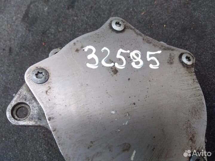 Насос вакуумный 06D145100E 2.0 Турбо бензин Audi