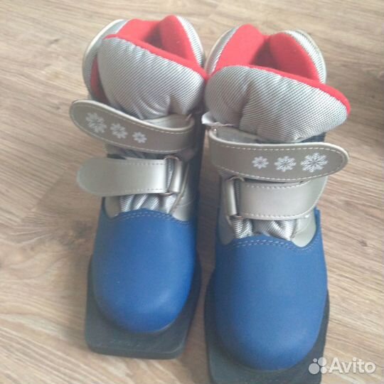 Лыжные ботинки 32 размер