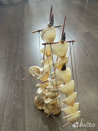 Кораблик из ракушек