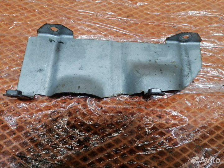 Защита выпускного коллектора Audi A6 C6 4F ccea