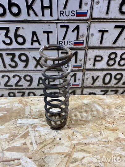 Пружина подвески задняя Mitsubishi Lancer 4G18