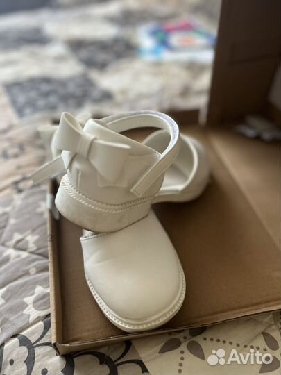 Босоножки для девочки