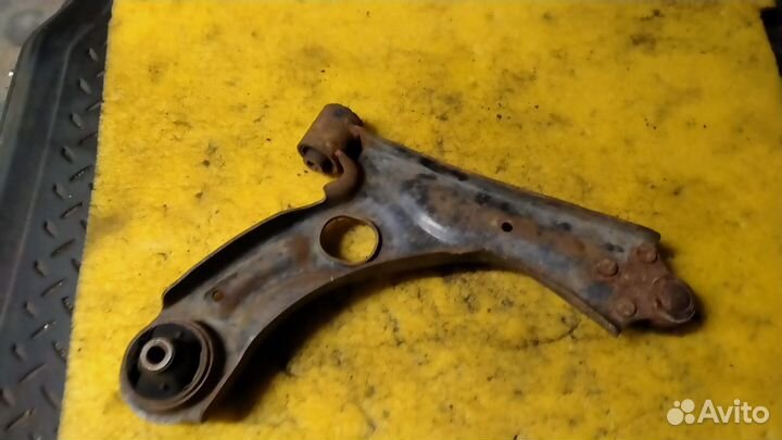 Рычаг передний левый Chevrolet Cobalt