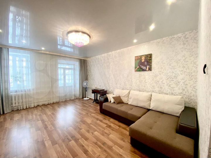 2-к. квартира, 70 м², 2/2 эт.