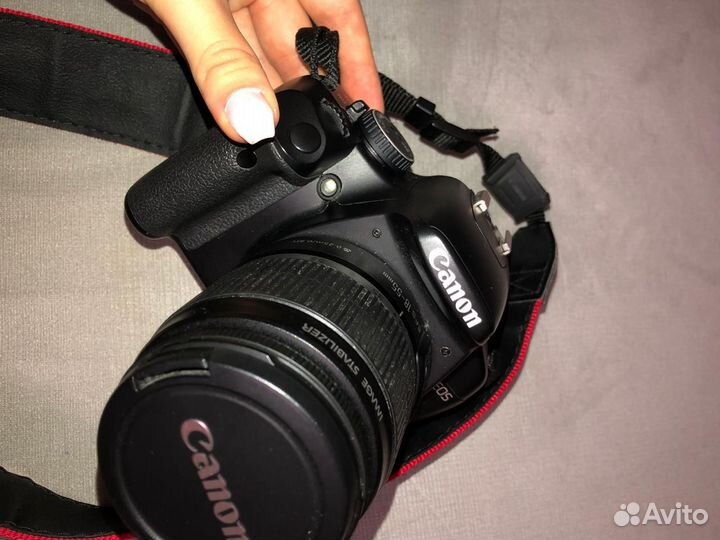 Зеркальный фотоаппарат