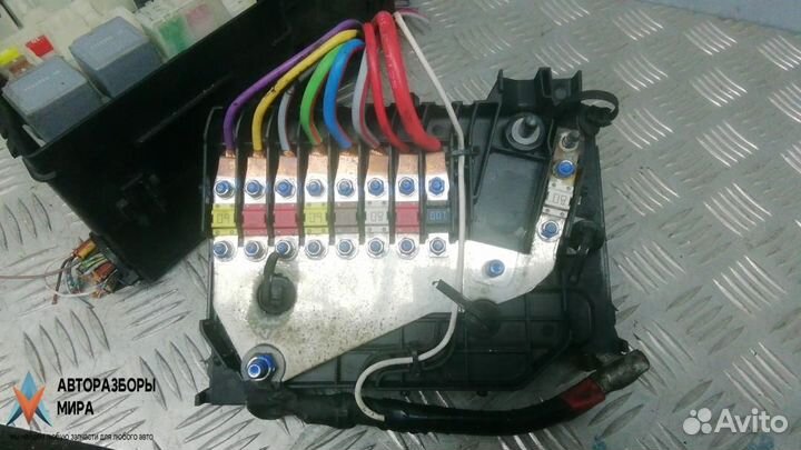 Блок предохранителей Ford C-Max 2 2013