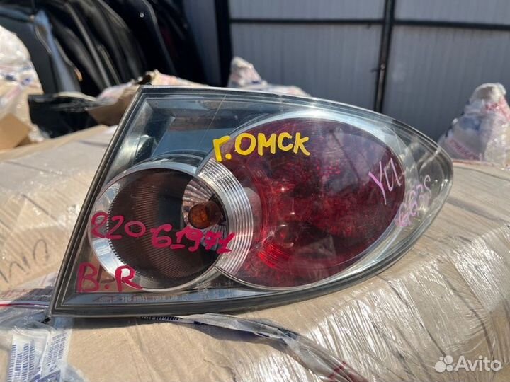 Стоп-сигнал / фонарь задний правый Mazda Atenza