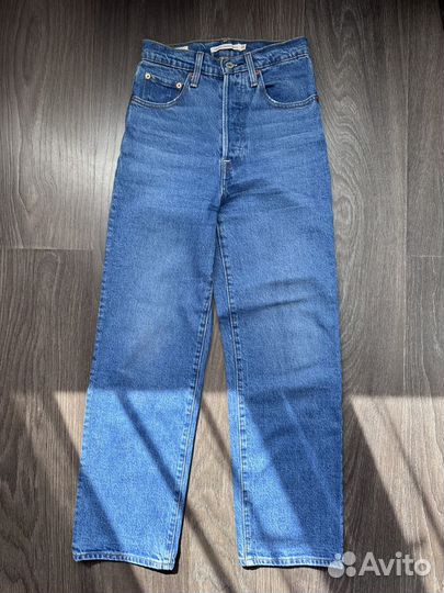 Джинсы женские Levis