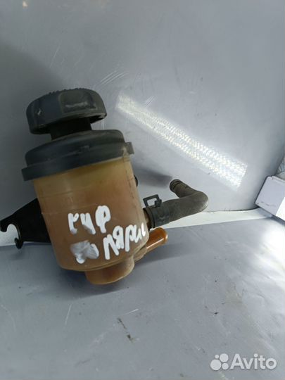 Бачок гур Hyundai Solaris