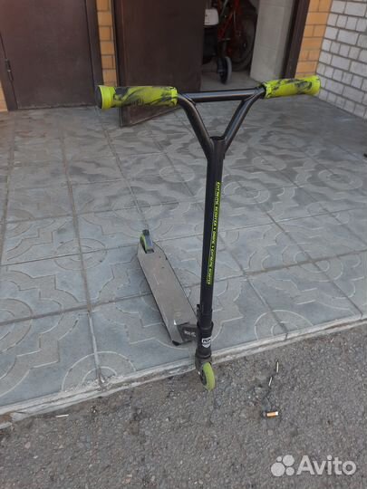 Продам трюковой самокат