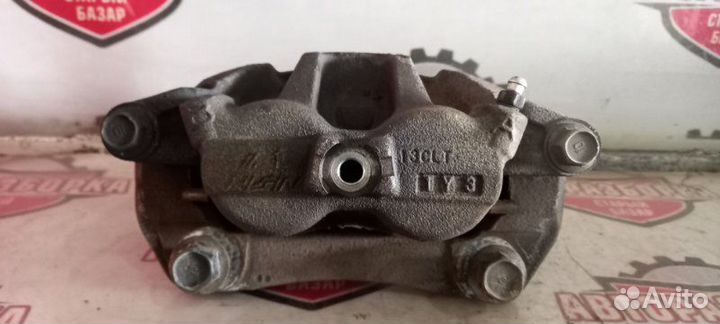 Суппорт тормозной передний правый Honda Cr-V RM4